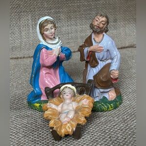 Vintage Italy Resin Nativity Figurine Set Holy Family Mary Jesus Joseph READ